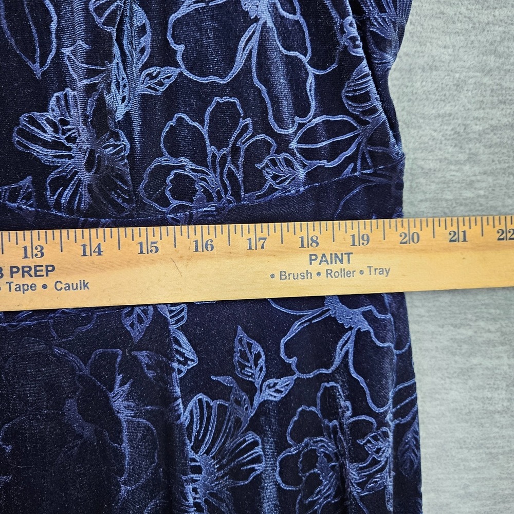 Torrid Dress 2X At The Knee Velvet Floral Sweetheart Neck Peplum Fit Flare NWT - Picture 4 of 12